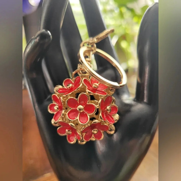 Bag Charm of Pink flowers - Picture 2 of 4